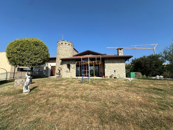 casa indipendente in vendita a Treviolo