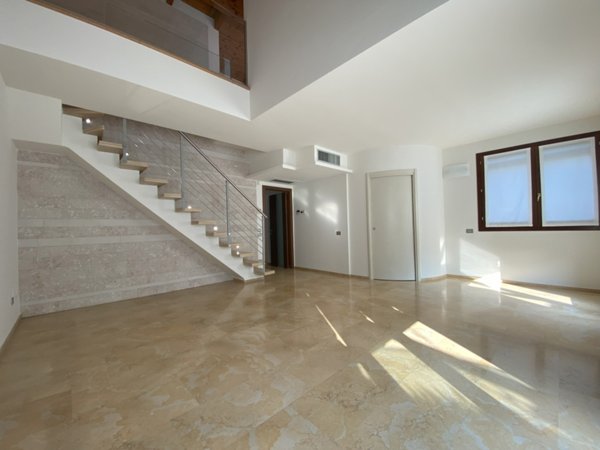 casa indipendente in vendita a Treviolo