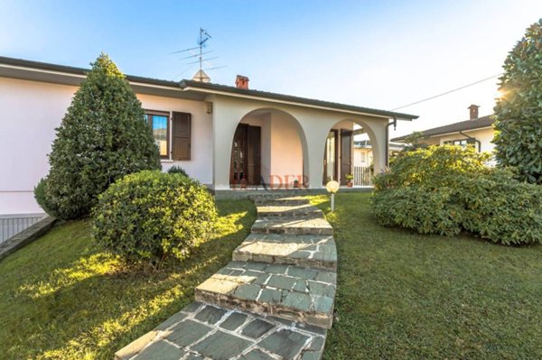 casa indipendente in vendita a Treviolo