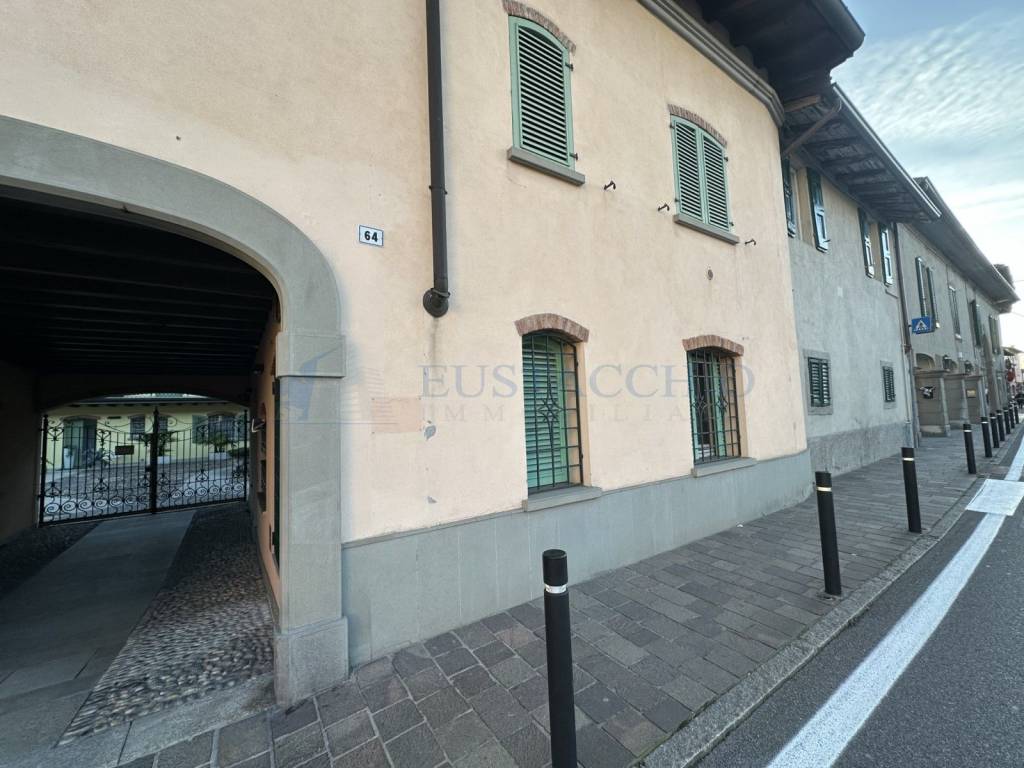 ufficio in vendita a Treviolo