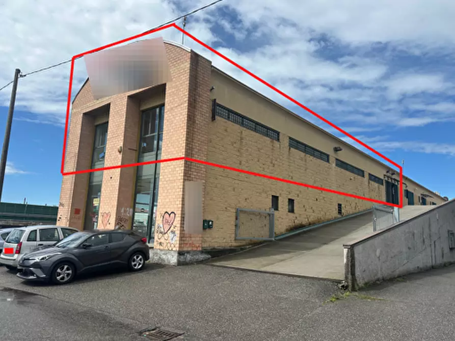 negozio in vendita a Treviolo