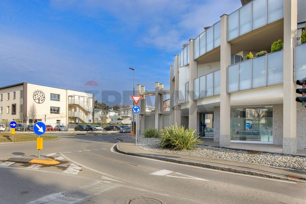 ufficio in vendita a Treviolo