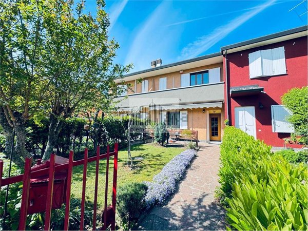 casa indipendente in vendita a Treviolo