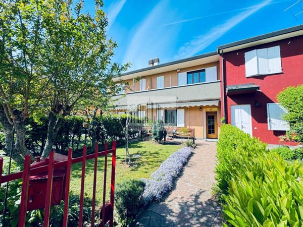 casa indipendente in vendita a Treviolo