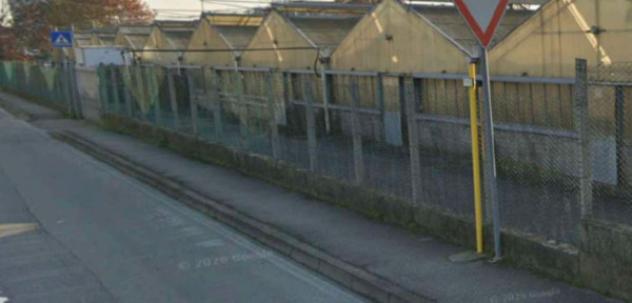 negozio in vendita a Treviolo