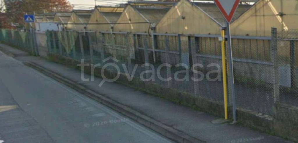 negozio in vendita a Treviolo