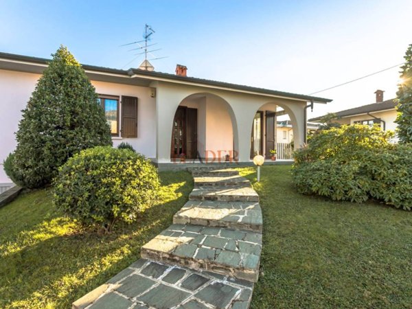 casa indipendente in vendita a Treviolo