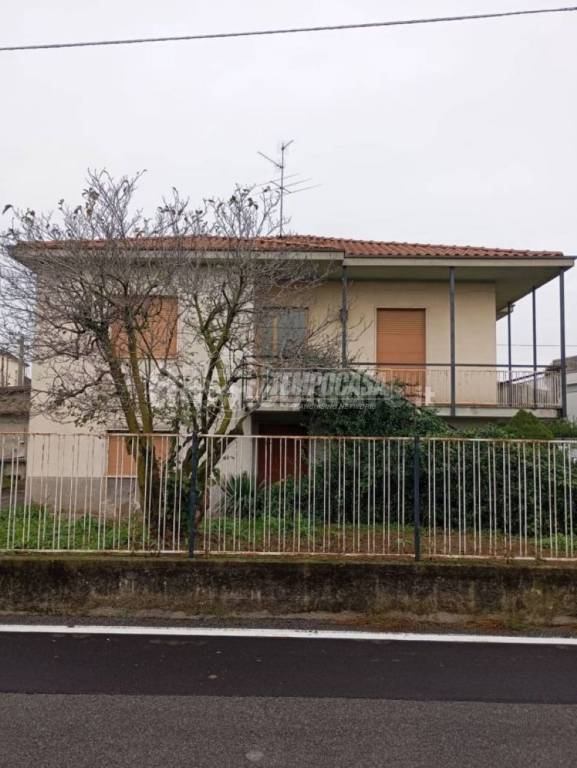 casa indipendente in vendita a Treviolo
