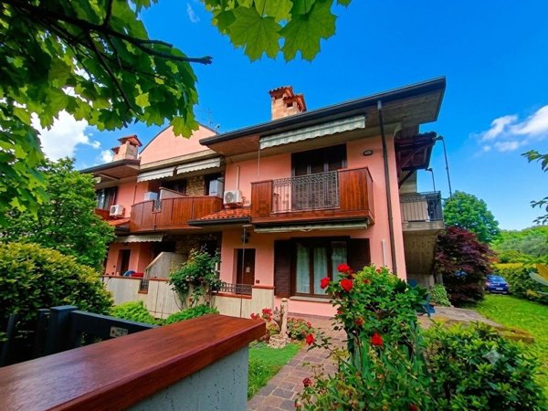 casa indipendente in vendita a Treviolo in zona Albegno