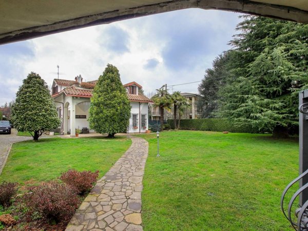 casa indipendente in vendita a Treviolo