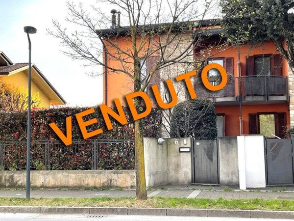 appartamento in vendita a Treviolo in zona Albegno