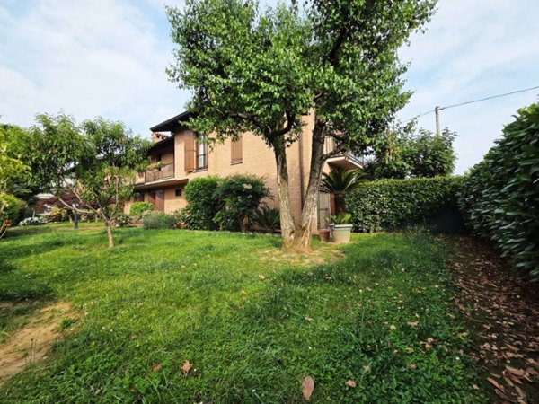 casa indipendente in vendita a Treviolo in zona Albegno