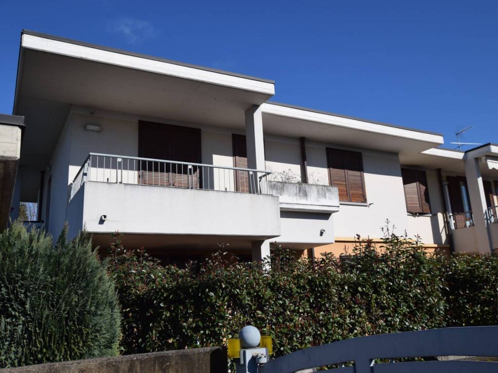 appartamento in vendita a Treviolo in zona Albegno