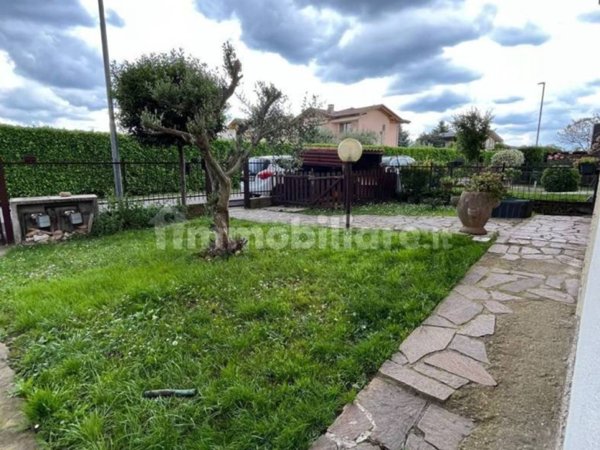 appartamento in vendita a Treviolo in zona Curnasco