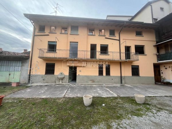 casa indipendente in vendita a Treviolo