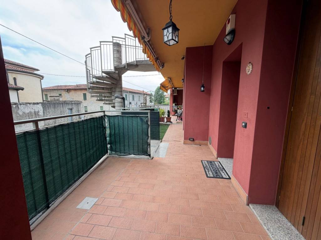 casa indipendente in vendita a Treviolo in zona Curnasco