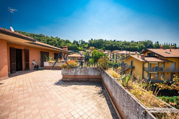 appartamento in vendita a Treviolo in zona Curnasco