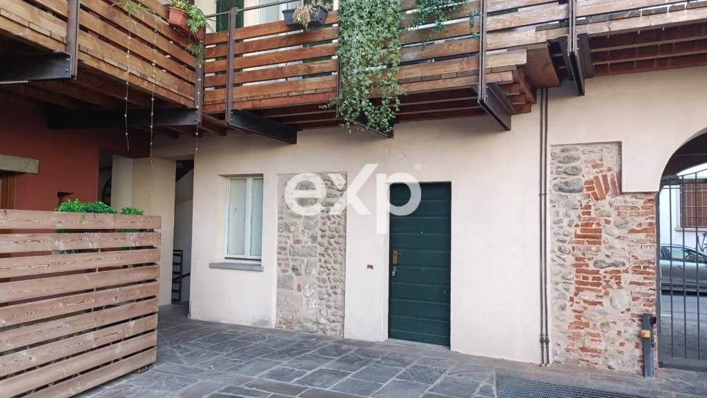 appartamento in vendita a Treviolo in zona Albegno