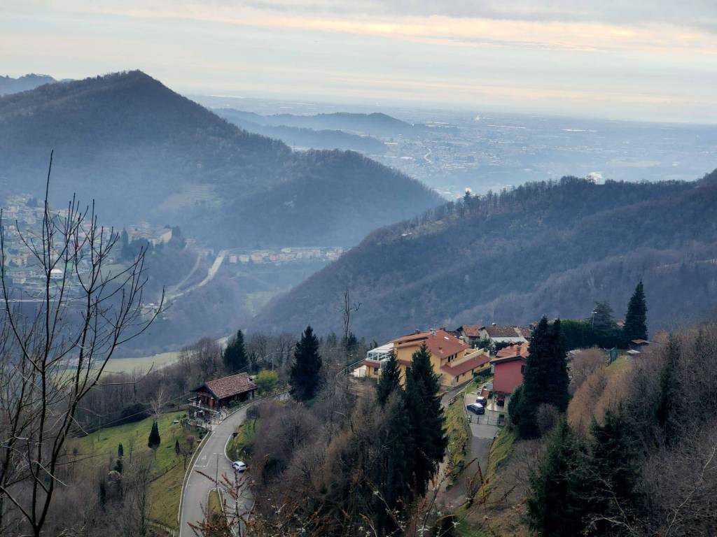 casa indipendente in vendita ad Ubiale Clanezzo in zona Clanezzo