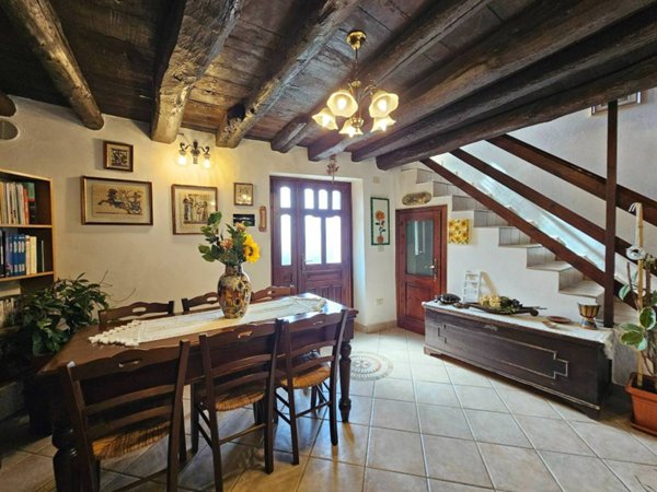 casa indipendente in vendita ad Ubiale Clanezzo
