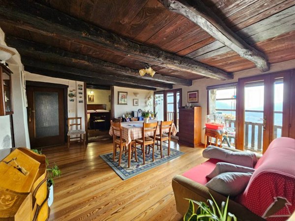 casa indipendente in vendita ad Ubiale Clanezzo