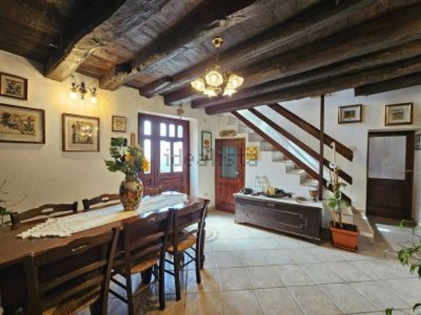 casa indipendente in vendita ad Ubiale Clanezzo