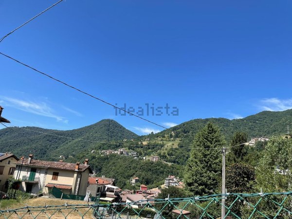 casa indipendente in vendita ad Ubiale Clanezzo