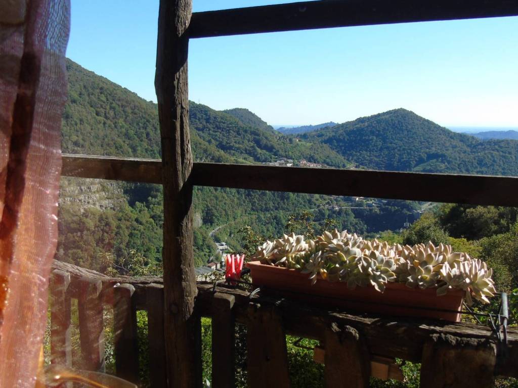 casa indipendente in vendita ad Ubiale Clanezzo