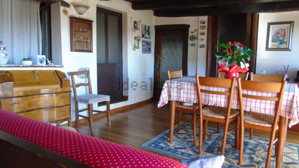 casa indipendente in vendita ad Ubiale Clanezzo