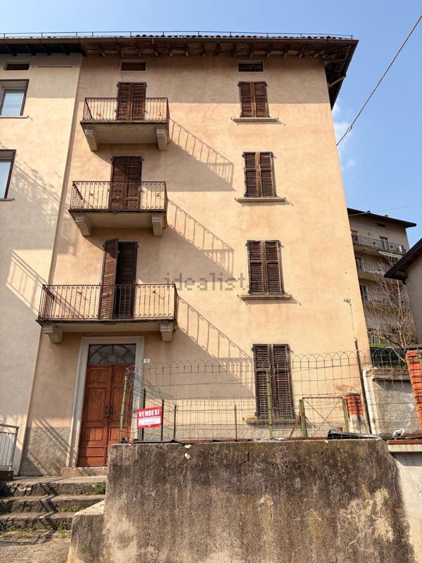 casa indipendente in vendita ad Ubiale Clanezzo
