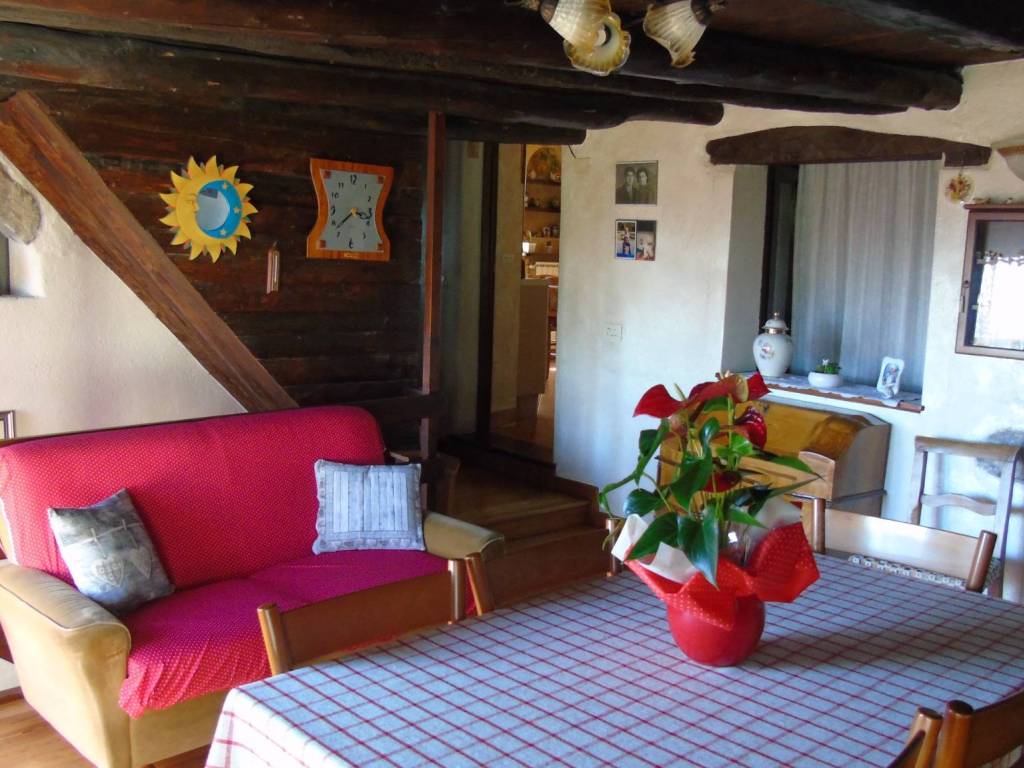 casa indipendente in vendita ad Ubiale Clanezzo in zona Clanezzo