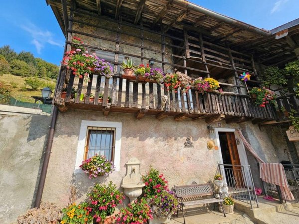 casa indipendente in vendita ad Ubiale Clanezzo in zona Clanezzo