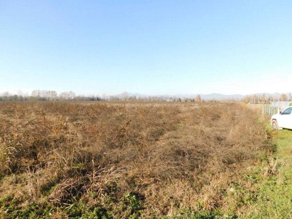 terreno agricolo in vendita ad Urgnano