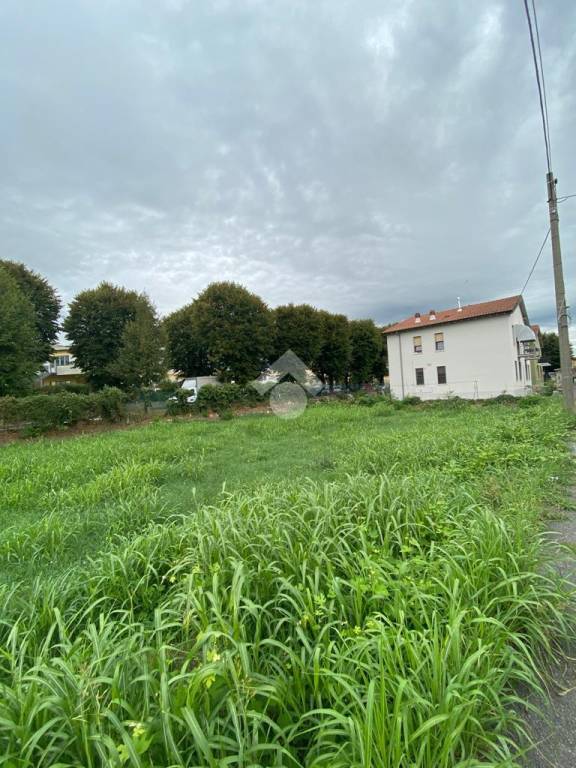 terreno agricolo in vendita ad Urgnano