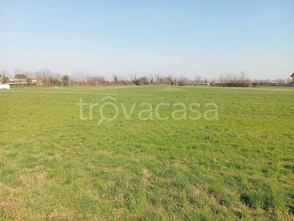 terreno agricolo in vendita ad Urgnano