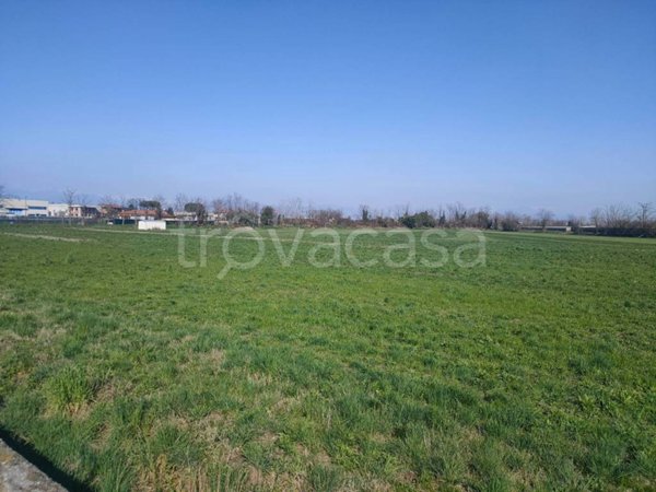 terreno agricolo in vendita ad Urgnano