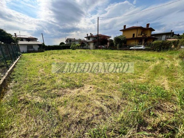 terreno agricolo in vendita ad Urgnano