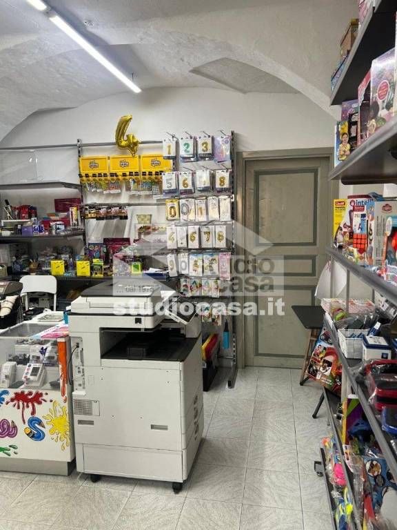 negozio in vendita ad Urgnano