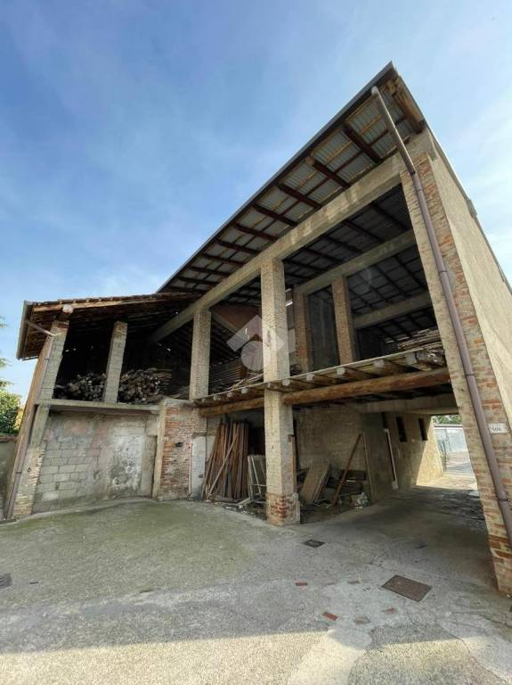 appartamento in vendita ad Urgnano in zona Basella