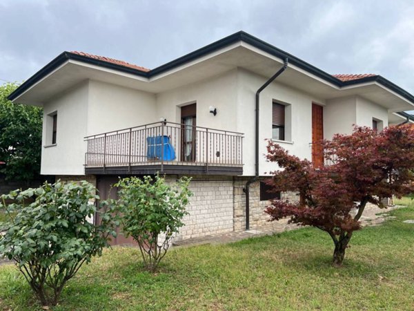 casa indipendente in vendita ad Urgnano