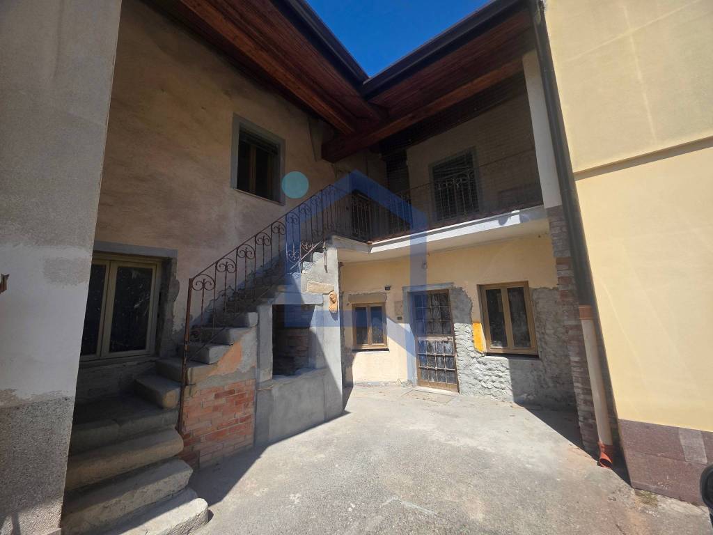 casa indipendente in vendita ad Urgnano