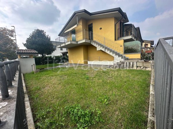 appartamento in vendita ad Urgnano