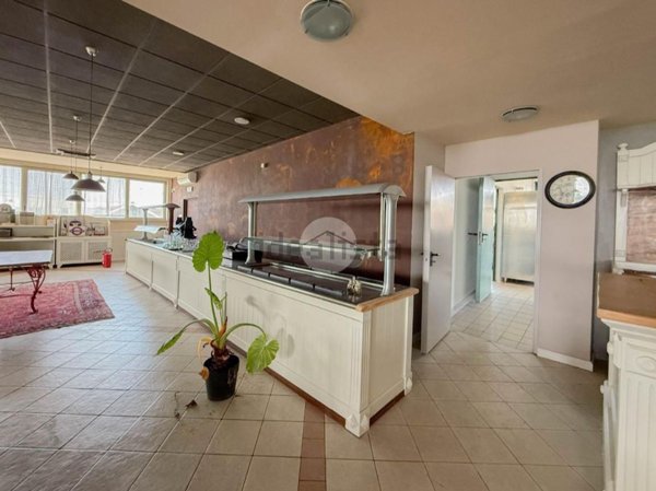 negozio in vendita ad Urgnano