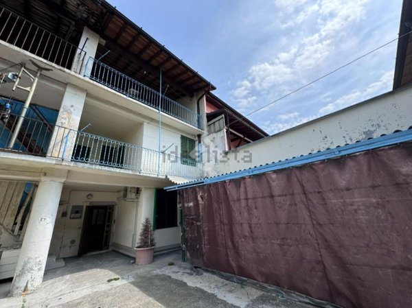 casale in vendita ad Urgnano