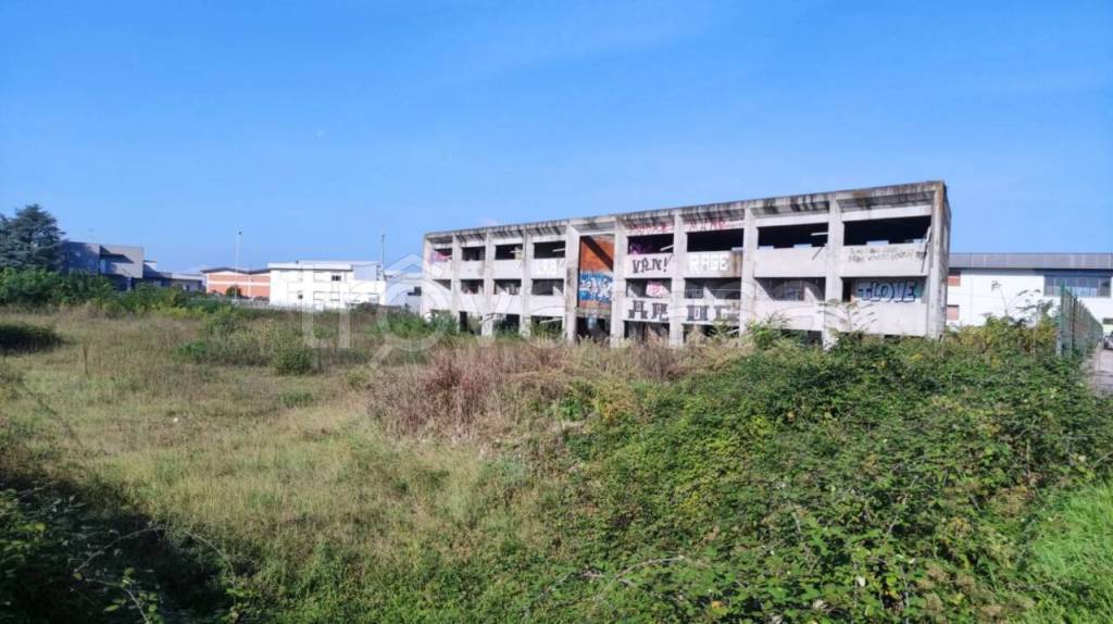terreno edificabile in vendita ad Urgnano