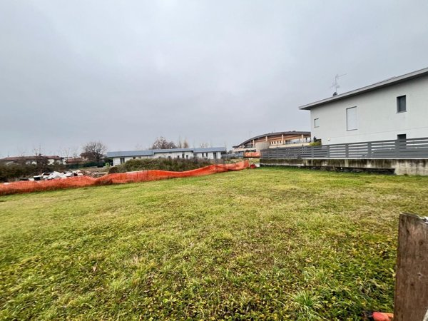 casa indipendente in vendita ad Urgnano