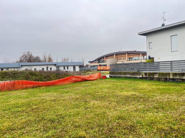 casa indipendente in vendita ad Urgnano