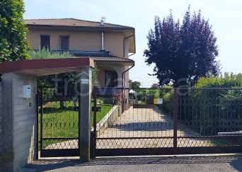 casa indipendente in vendita ad Urgnano