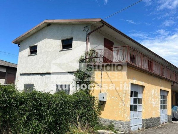 casa indipendente in vendita ad Urgnano