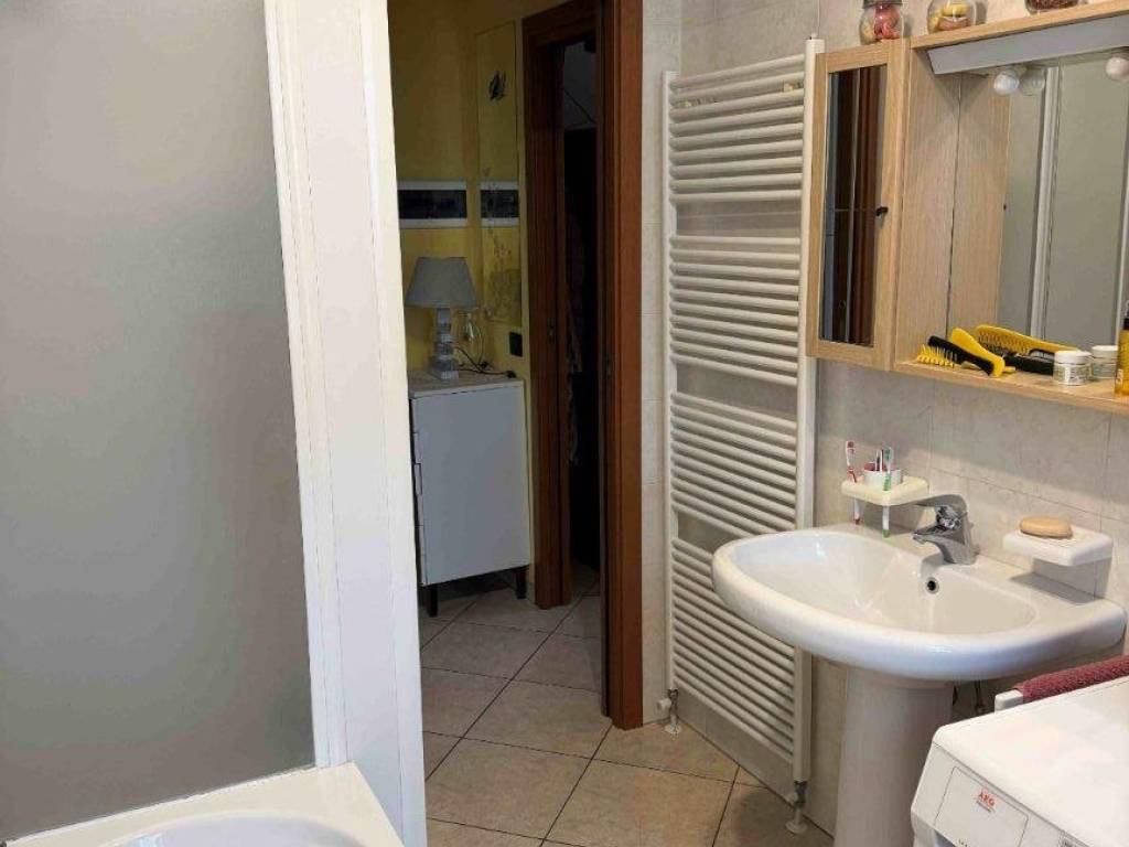 appartamento in vendita ad Urgnano in zona Basella